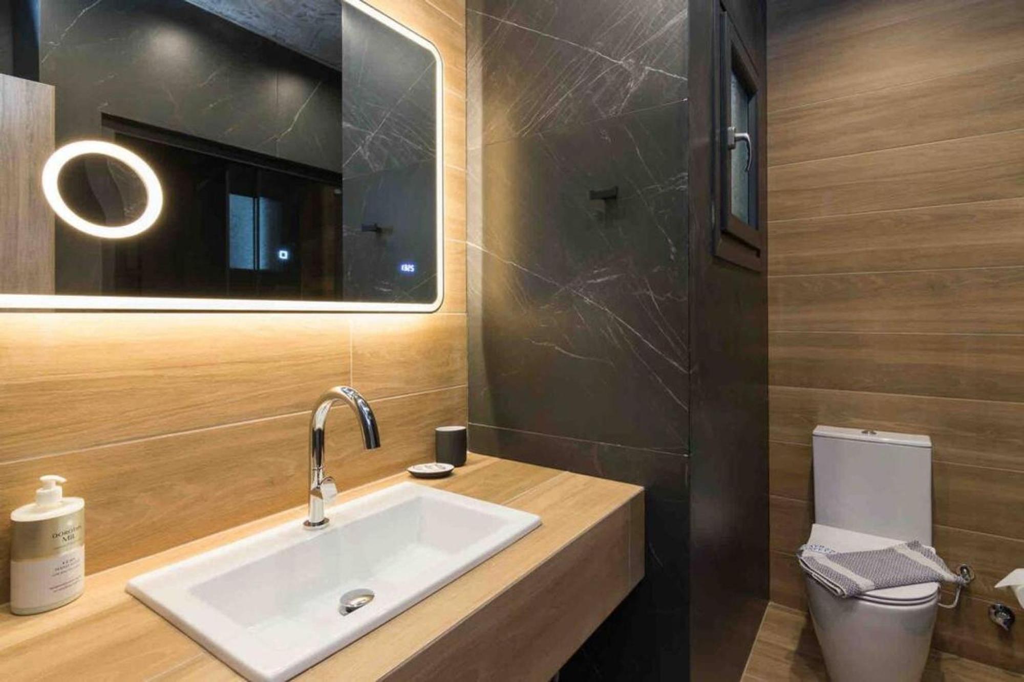 Appartamento Blue Pearl At Glufada Sea Side Atene Esterno foto